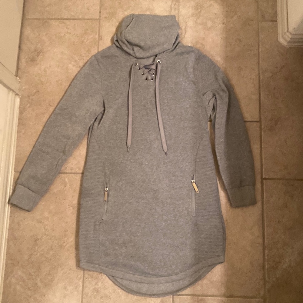 Grey hoodie-dress with pockets